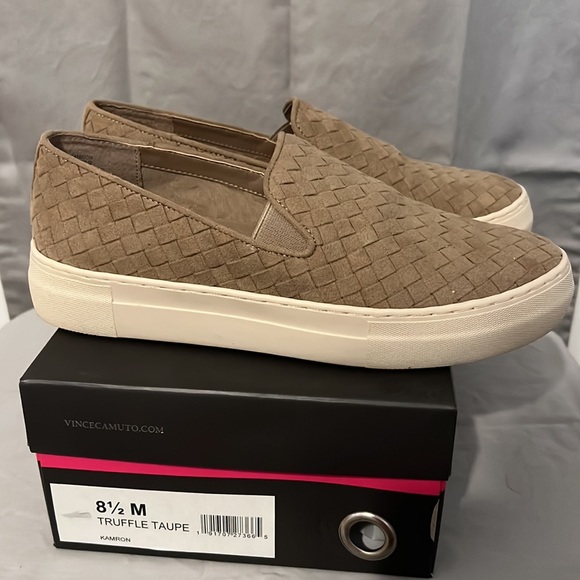 Vince Camuto Kamron Sneaker EUC - Picture 4 of 5